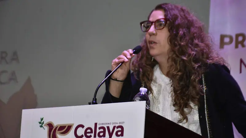 Guillermina Pérez Suárez, coordinadora nacional de desarrollo cultural infantil “Alas y raíces” habló sobre la importancia de esta feria.